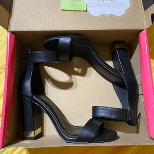 Charlotte Russe Women Black with Gold Heels Size 6